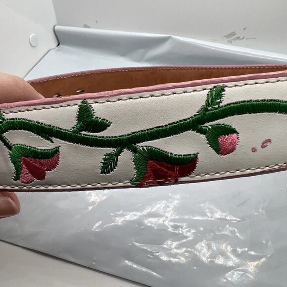Aguila Real Leather Pink Caiman Tail Embroidered Flowers Belt Rare Size 32‎ - Picture 12 of 16